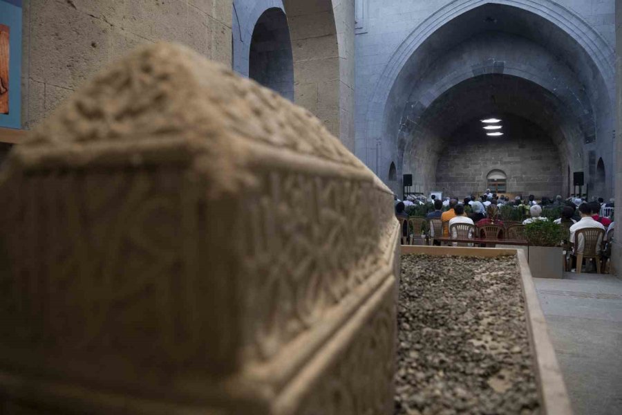 Vali Çiçek Ve Başkan Büyükkılıç Eyvan Sohbetleri’ne Katıldı