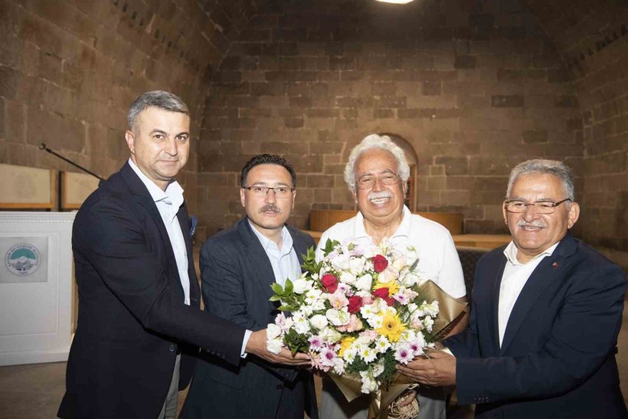 Vali Çiçek Ve Başkan Büyükkılıç Eyvan Sohbetleri’ne Katıldı