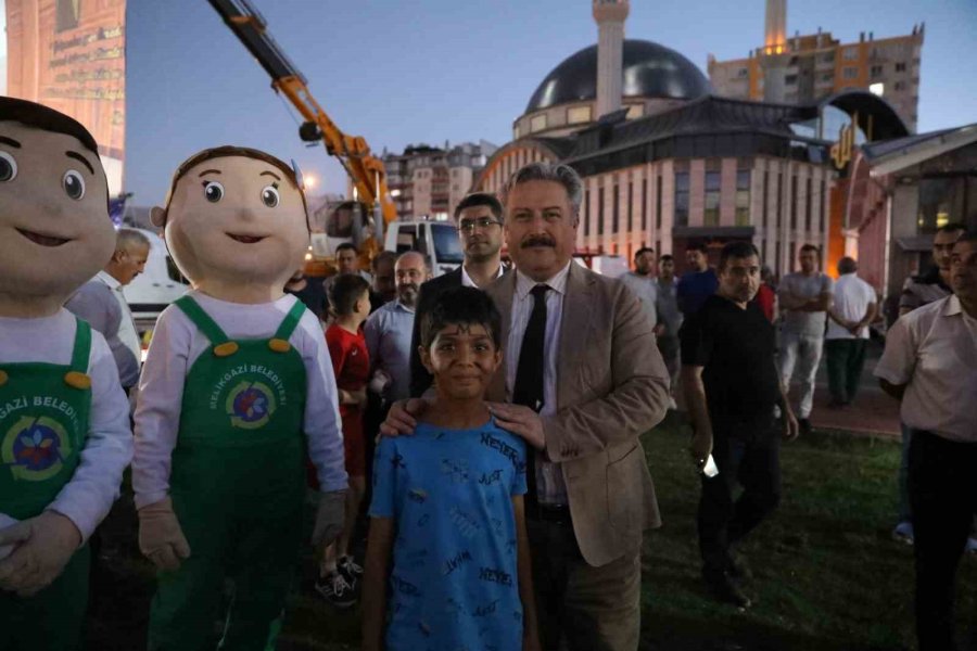 Altınoluk Mahallesi Açık Hava Sineması Büyük İlgi Gördü