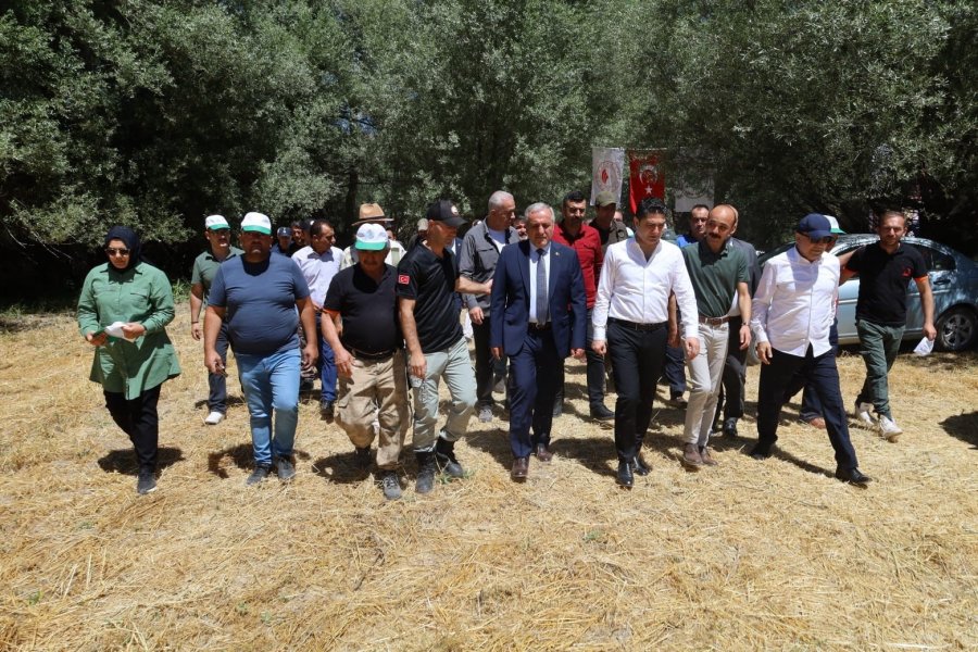 Özdemir; Yaban Hayatının Desteklenmesi Programına Katıldı