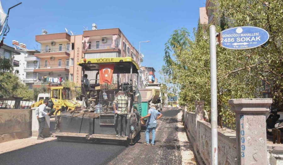 Kepez Gündoğdu’nun Asfaltını Yeniliyor