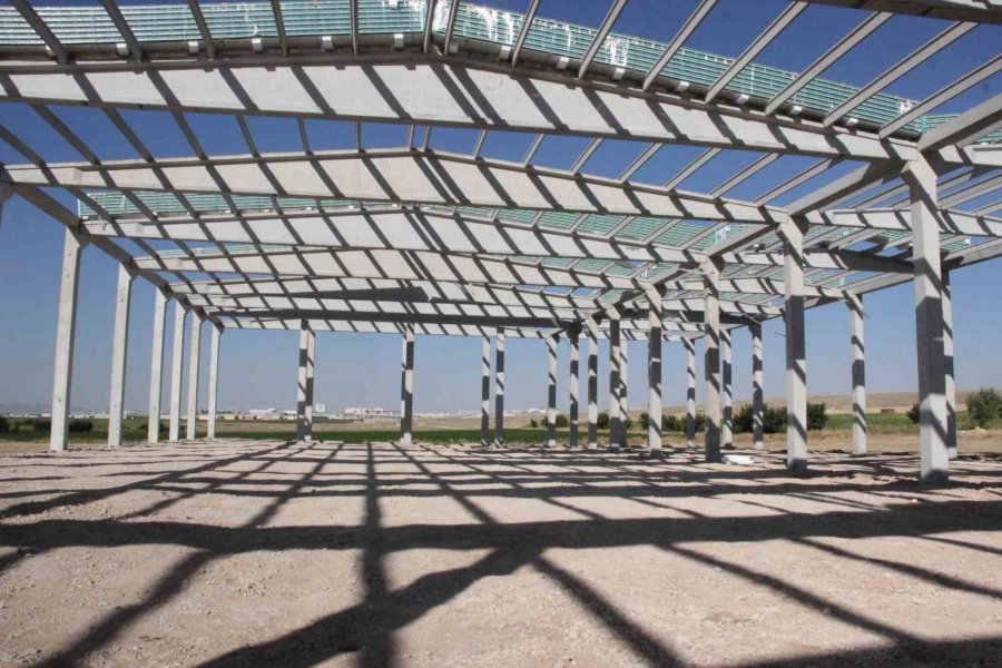 Türkiye’nin İlk Elma Borsa Binası Hızla Yükseliyor