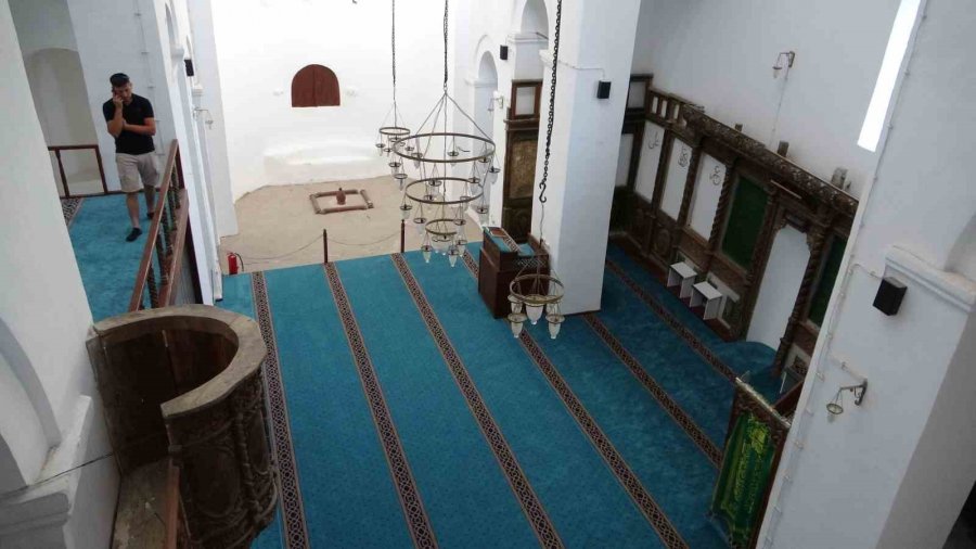 17 Asırlık Kilise Camii İhtişamıyla Turistleri Cezbediyor