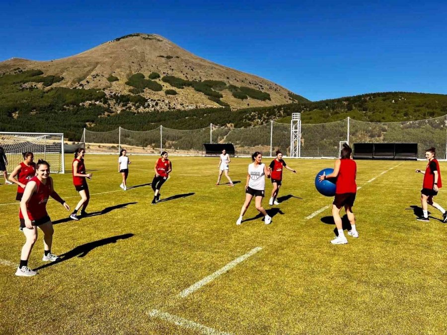 Melikgazi Kayseri Basketbol’un Erciyes Kampı Sona Erdi