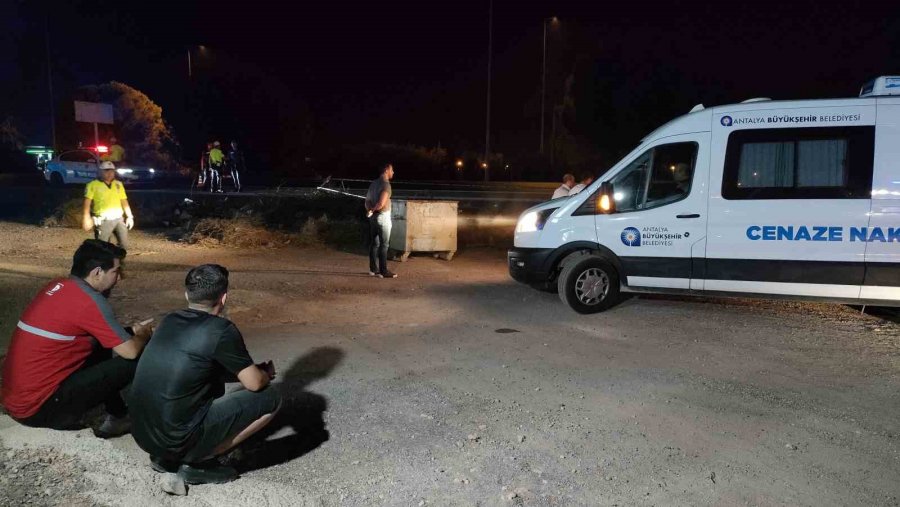 Motosikletiyle Şarampoldeki Taş Yığınına Çarpan Sürücü Hayatını Kaybetti