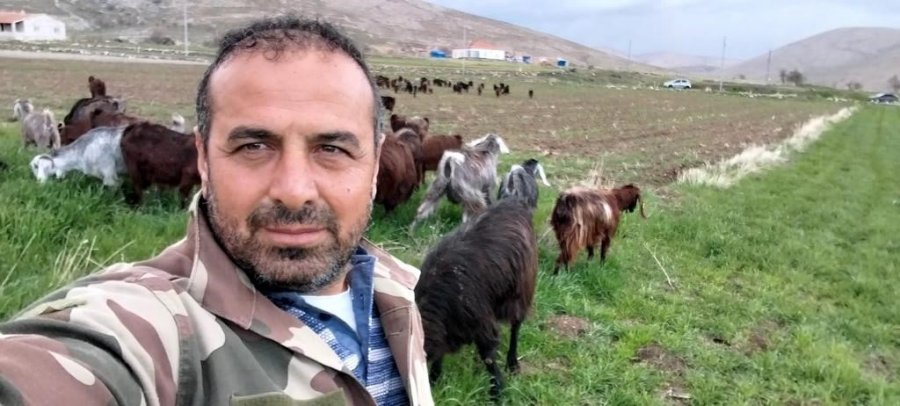 Bir Çift Keçi İle Başladı, Çiftlik Kurdu