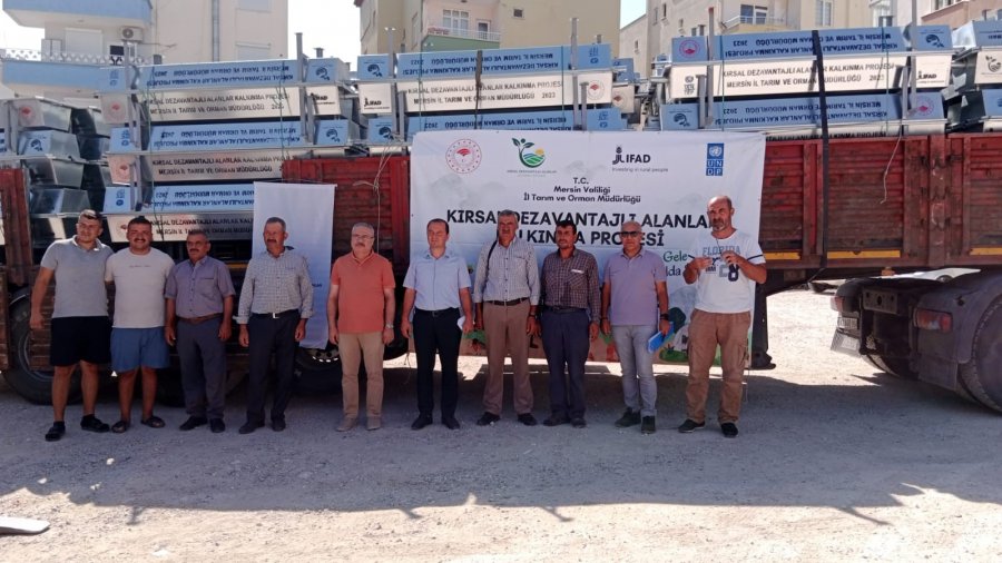 Mersin’in Mut İlçesine 42 Hayvan Sulama Teknesi Dağıtıldı