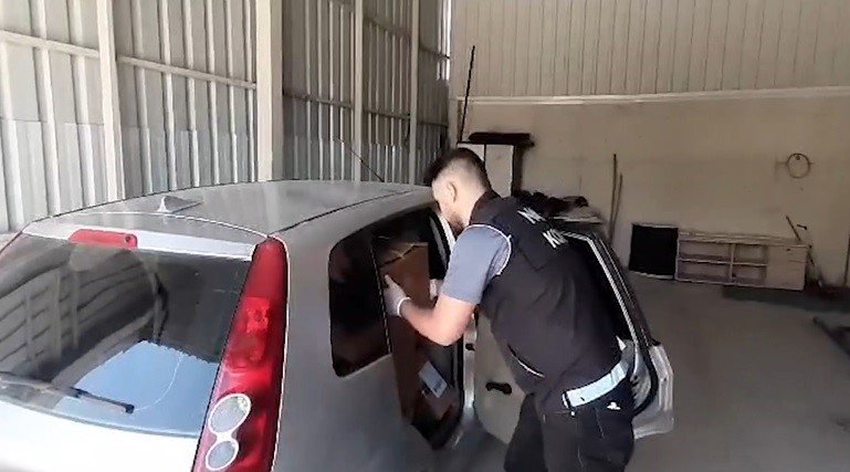 Direksiyon Altına Gizlenmiş 500 Gram Bonzai Ele Geçirildi