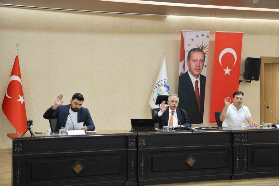 Talas Meclisi’nde 22 Madde Görüşüldü