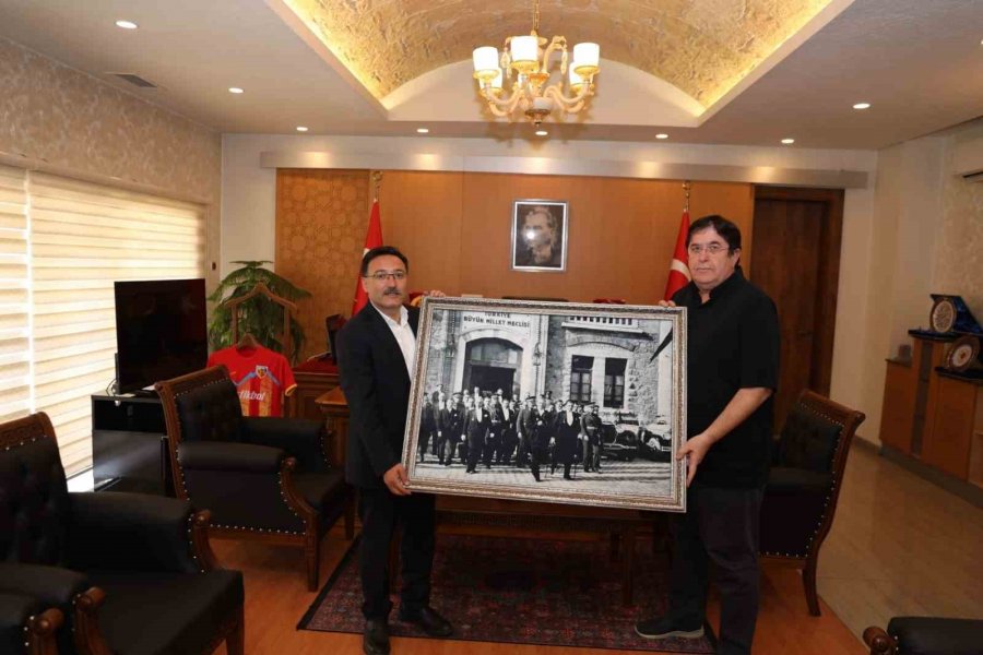 Şehit Uzman Çavuşun Ailesine Evi Teslim Edildi