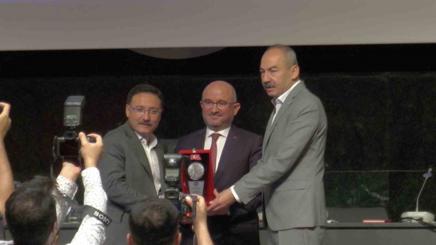 Tse Başkanı Şahin: “elektrikli Araç Ekosisteminin Gelişmesi İçin Standartlar Yayınlıyoruz”