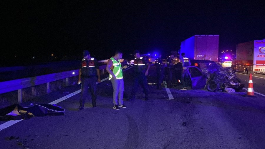 Aksaray’da Zincirleme Trafik Kazası: 2 Ölü, 12 Yaralı