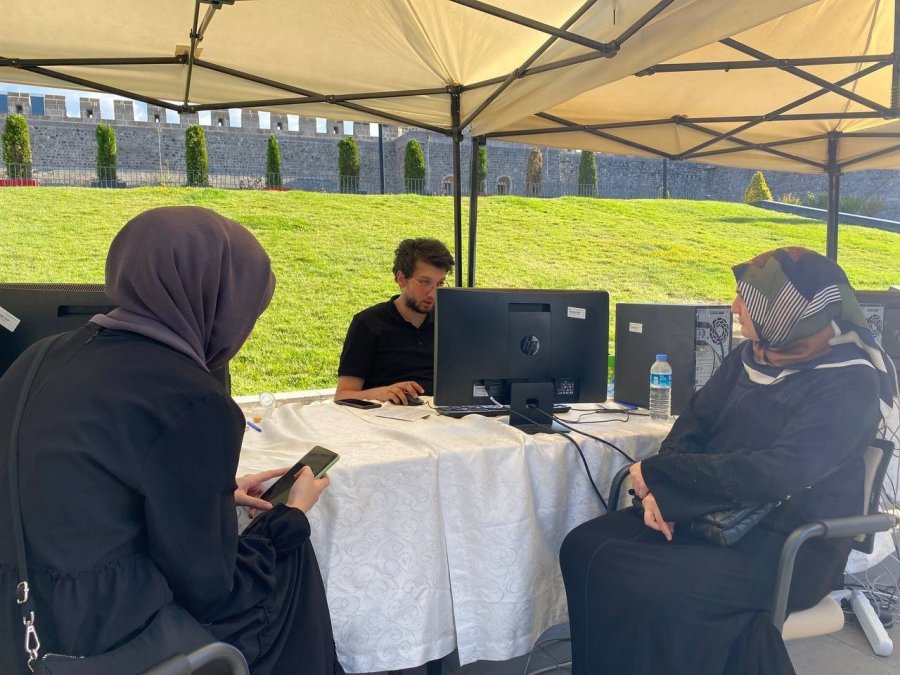 Genç Dostu Büyükşehir İle 2 Bin 327 Öğrenci Tercih Yaptı