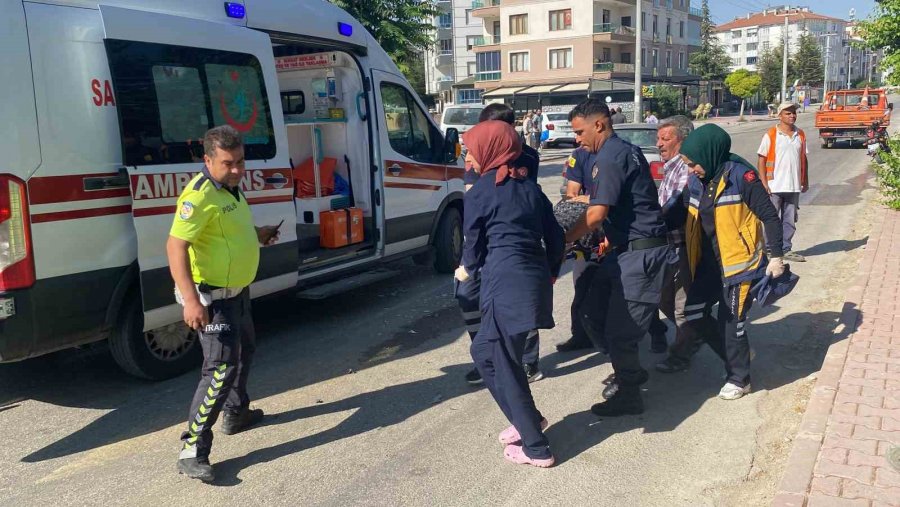 Konya’da 2 Otomobil Çarpıştı: 2 Yaralı