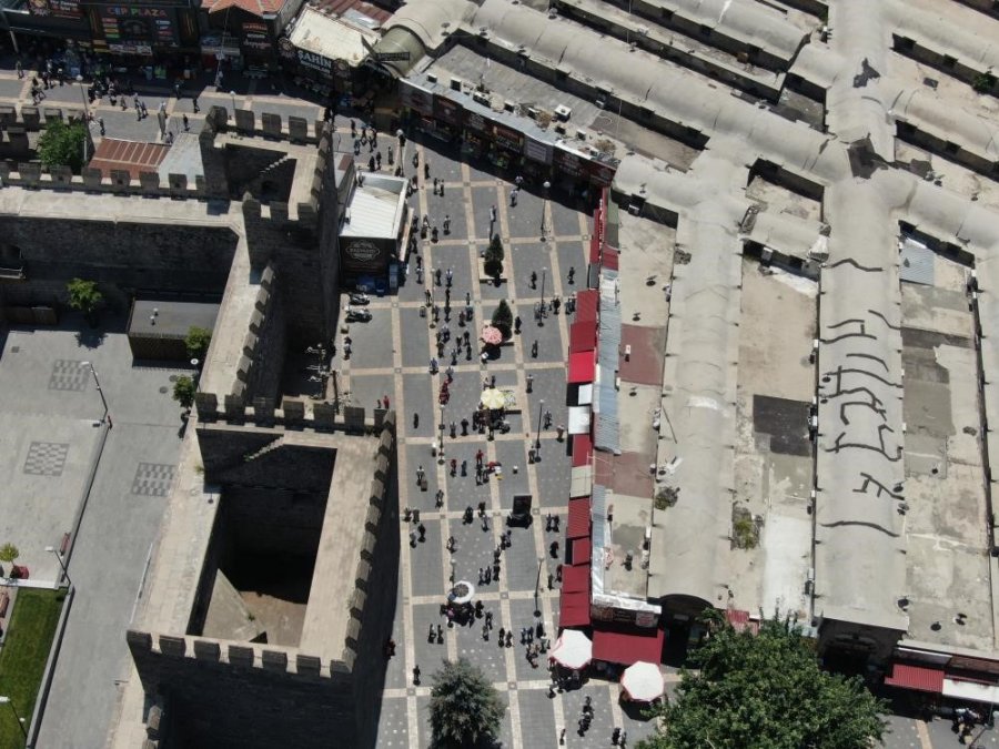 Gurbetçiler Esnafa Can Suyu Oldu