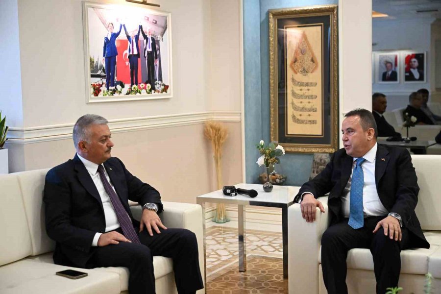 Vali Yazıcı’dan Başkan Böcek’e Veda Ziyareti