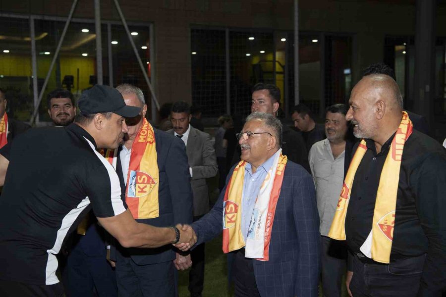 Galatasaray Maçı Öncesi Kayserispor’a Moral Ziyareti