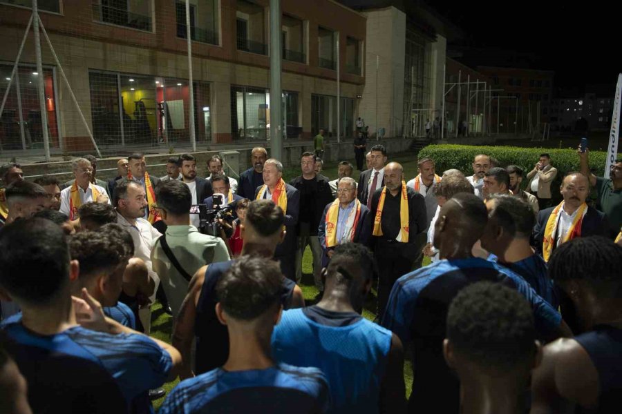 Galatasaray Maçı Öncesi Kayserispor’a Moral Ziyareti