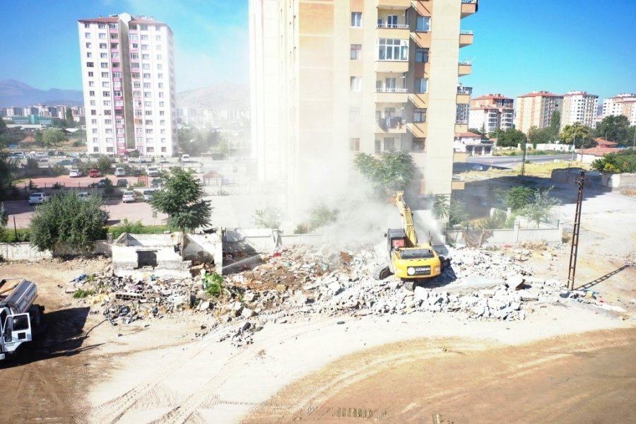 Başkan Çolakbayrakdar: "50 Yıllık Sorunları Çözerken Kocasinan’ın Gelecek 50 Yılını Planlıyoruz"