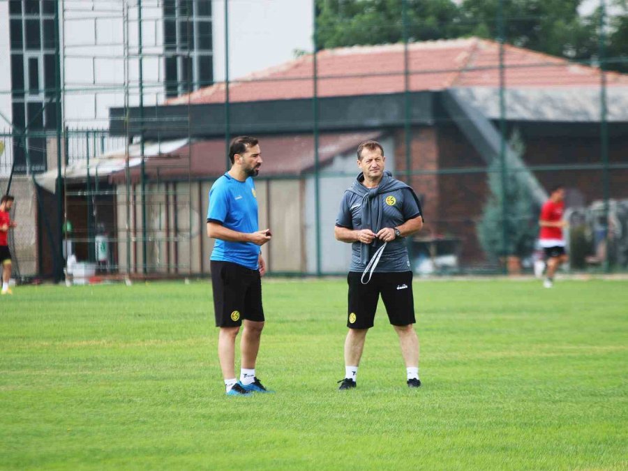 Eskişehirspor’da Tatil Bitti, Topbaşı Zamanı