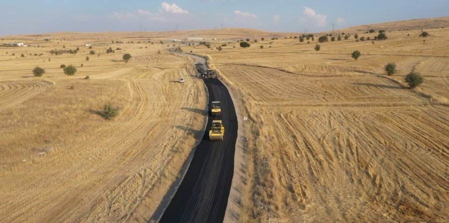 Çevril - Taşhan Arasındaki Yolda Asfalt Çalışması Başladı