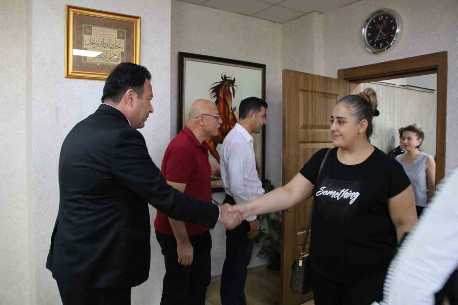 Öğretmenlerin Talepleri ’açık Kapı’ İle Çözülüyor