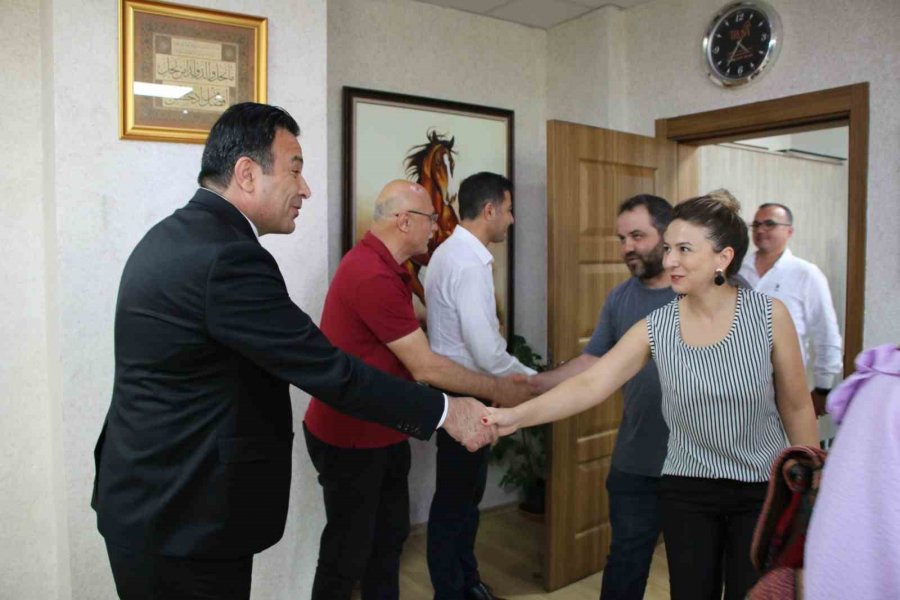 Öğretmenlerin Talepleri ’açık Kapı’ İle Çözülüyor