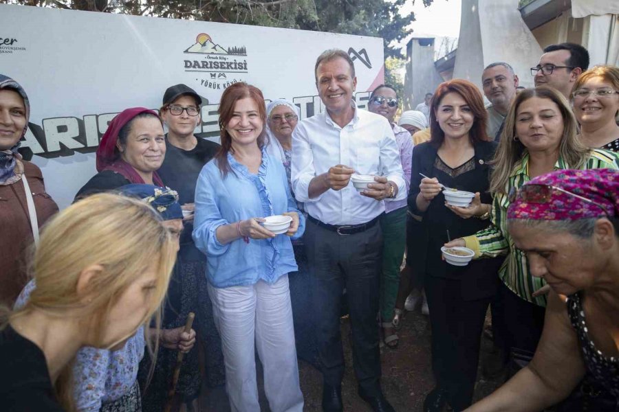 Başkan Seçer, Darısekisi’nde Aşure Etkinliğine Katıldı