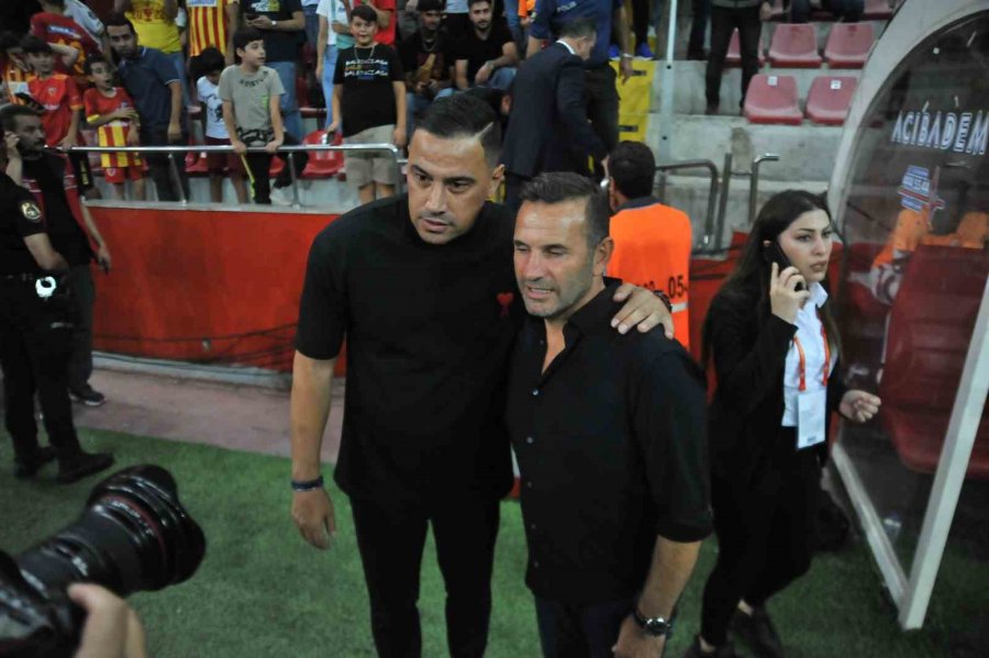 Trendyol Süper Lig: Kayserispor: 0 - Galatasaray: 0 (maç Devam Ediyor)