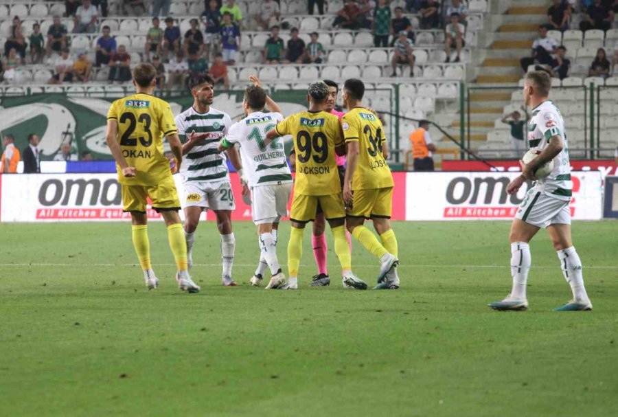 Trendyol Süper Lig: Konyaspor: 1 - İstanbulspor: 1 (maç Sonucu)