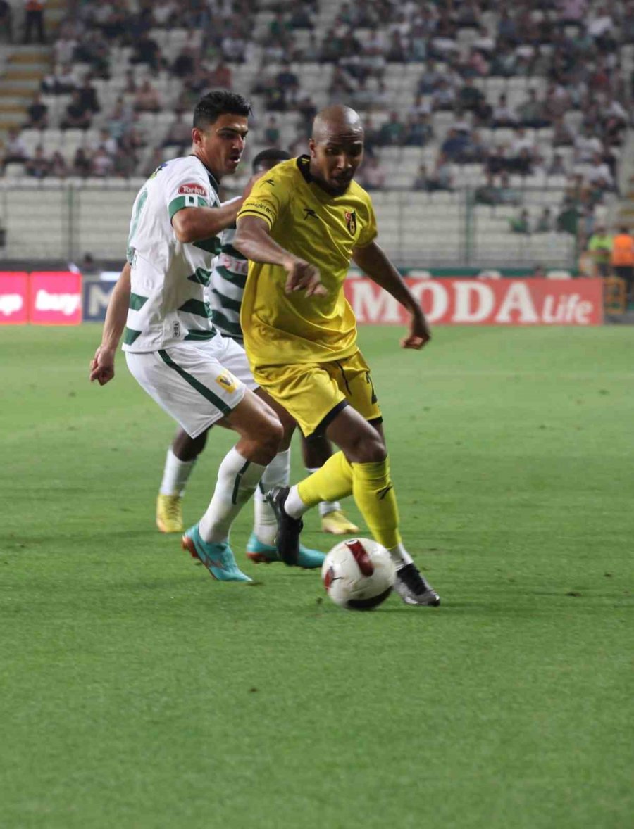 Trendyol Süper Lig: Konyaspor: 1 - İstanbulspor: 1 (maç Sonucu)