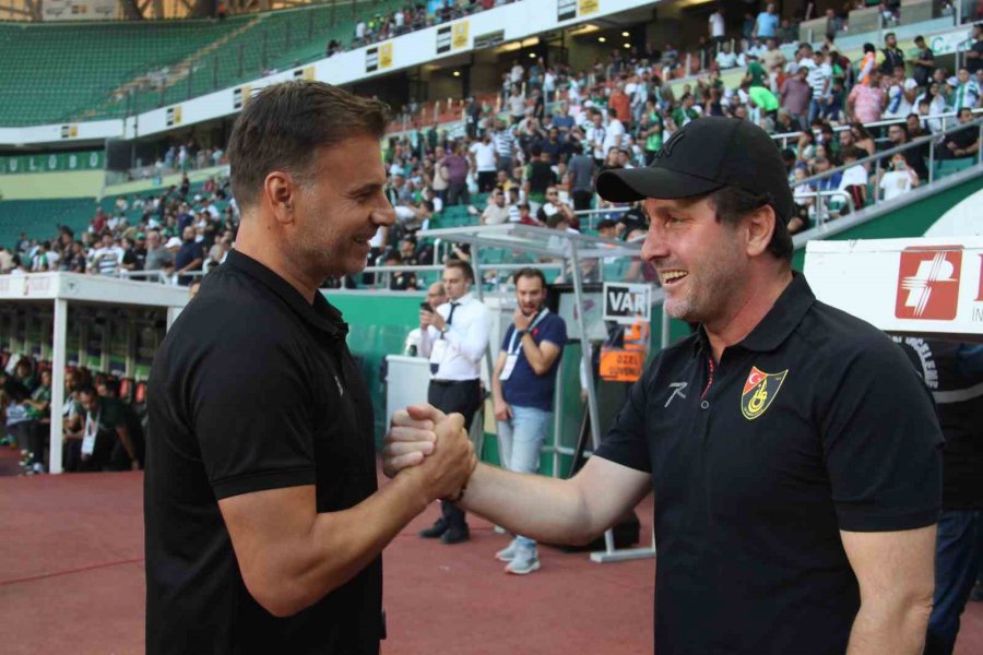 Trendyol Süper Lig: Konyaspor: 0 - İstanbulspor: 1 (ilk Yarı)