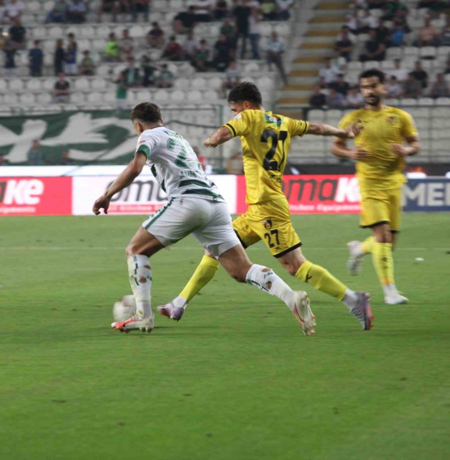 Trendyol Süper Lig: Konyaspor: 0 - İstanbulspor: 1 (ilk Yarı)
