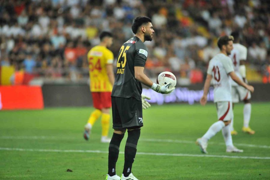 Trendyol Süper Lig: Kayserispor: 0 - Galatasaray: 0 (ilk Yarı)