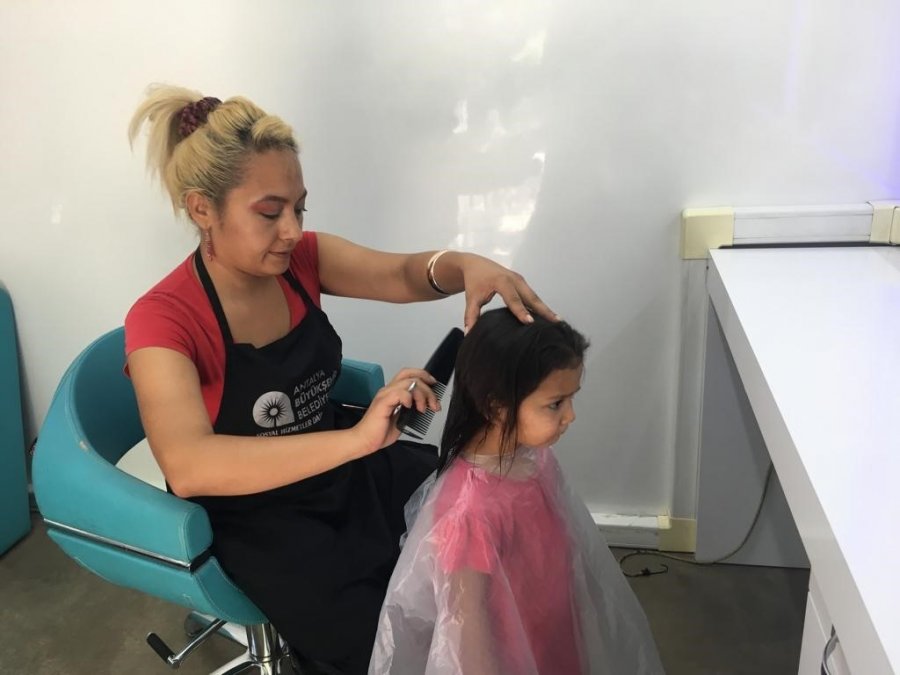 Büyükşehir Mobil Kuaför Tırı Yaylalarda