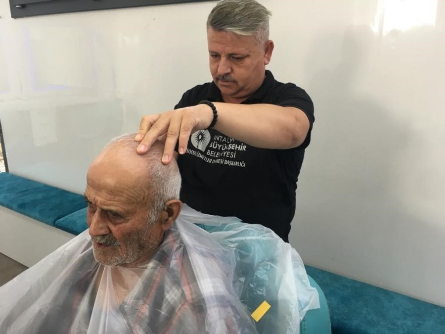 Büyükşehir Mobil Kuaför Tırı Yaylalarda