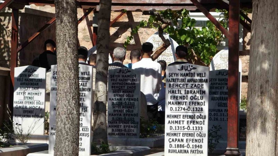 Dünyada 3 Tane, Biri Aksaray’da