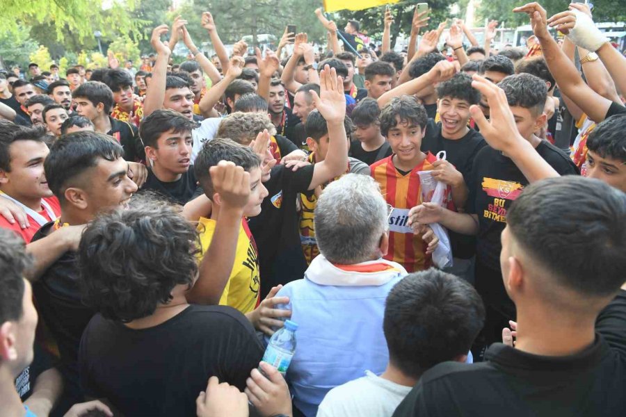 Başkan Büyükkılıç’tan Yeni Sezonda Kayserispor’a Tam Destek