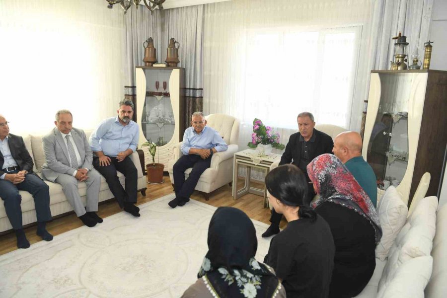 Akar Ve Büyükkılıç’tan Şehir Eraslan’ın Ailesine Ziyaret