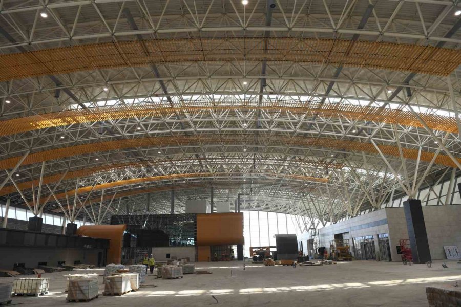 Kayseri Havalimanı Yeni Terminal Binası’nda İnceleme