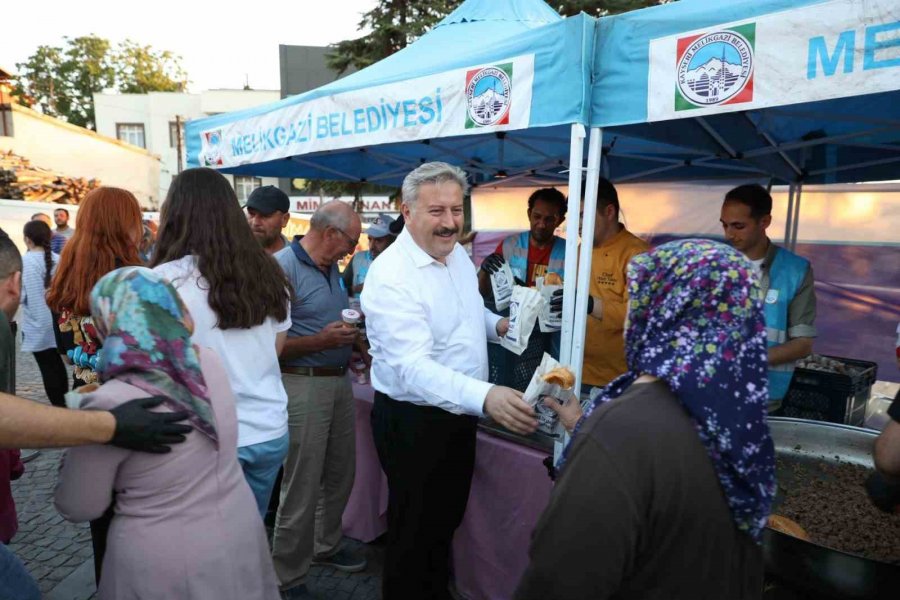 Melikgazi’de Aileler ’mahalle Buluşmaları’nda Bir Araya Geliyor