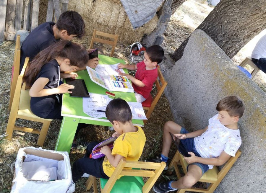 Çocuklar Gezici Kütüphane Aracını Çok Sevdi