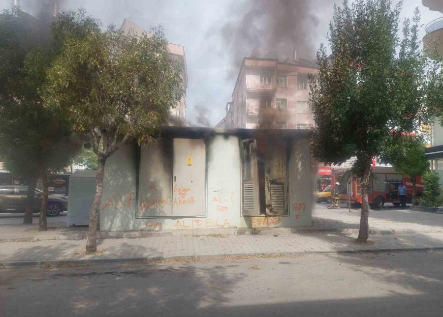 Aşırı Sıcak Nedeniyle Trafo Merkezi Alev Topuna Döndü