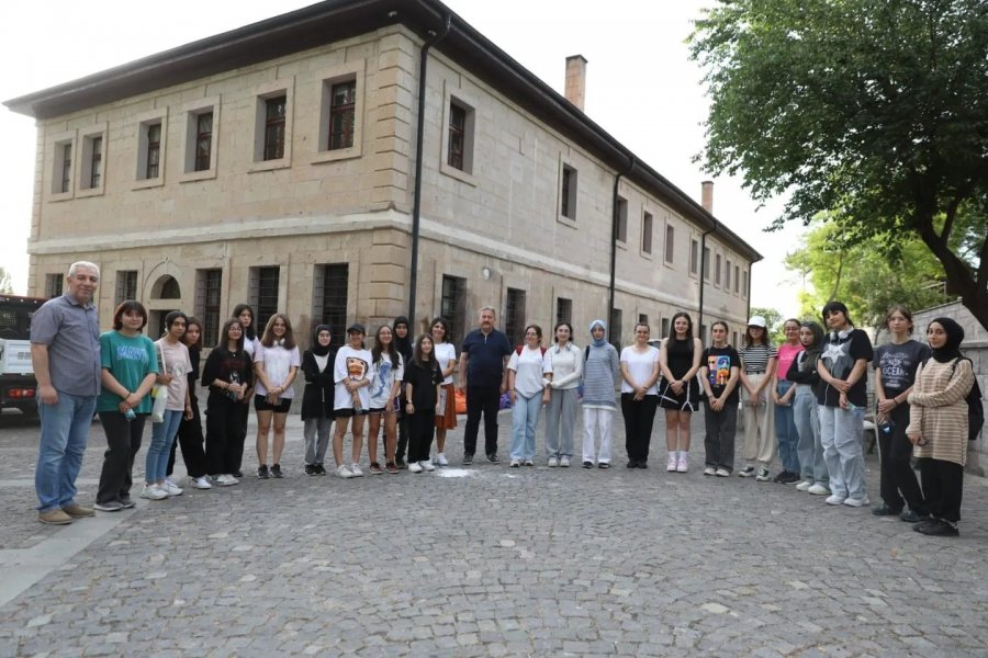 Gesi İngilizce Eğitim Kampı Başladı