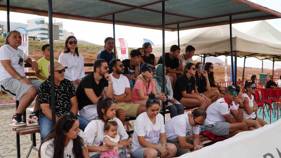 Dünyanın En Yüksek Plajında Şampiyonlar Belli Oldu