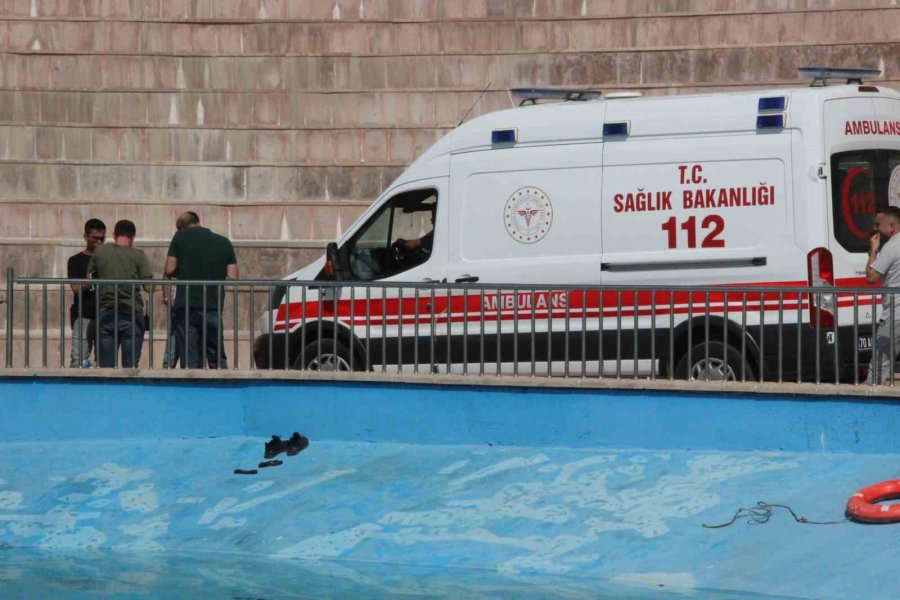 İki Kardeş Suni Gölette Boğulma Tehlikesi Geçirdi, Birinin Durumu Ağır