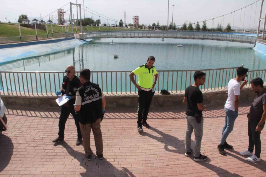 İki Kardeş Suni Gölette Boğulma Tehlikesi Geçirdi, Birinin Durumu Ağır