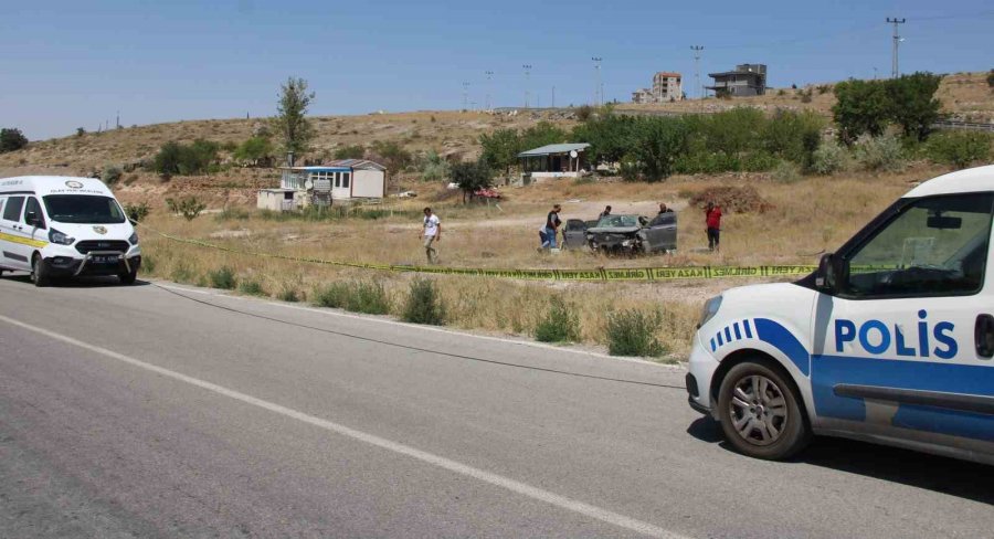 Polisten Kaçan Uyuşturucu Tacirlerinin Aracı Takla Attı, 25 Milyon Tl Değerinde Uyuşturucu Madde Ele Geçirildi