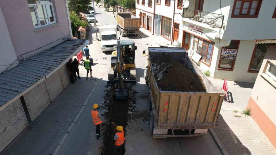 Başkan Altay: "128 Kilometrelik Islah Çalışmasıyla Akşehir’in Su Şebekesini Yeniliyoruz"