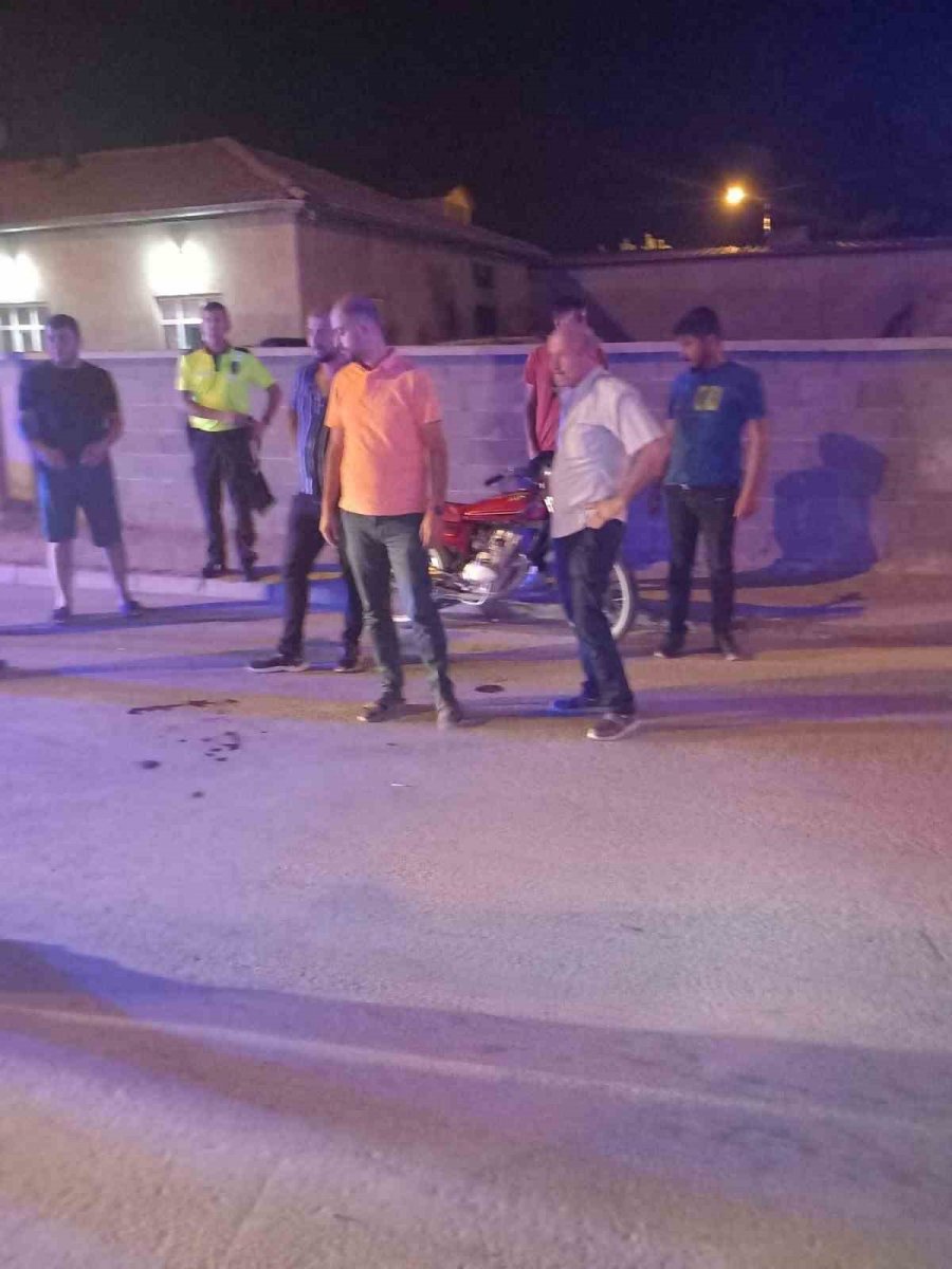 Konya’da Duvara Çarpan Motosiklet Sürücüsü Yaralandı